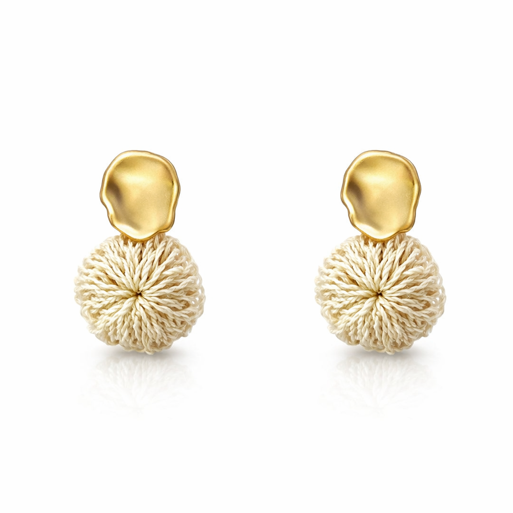 Amaki Studs Gold By Bilum &amp; Bilas