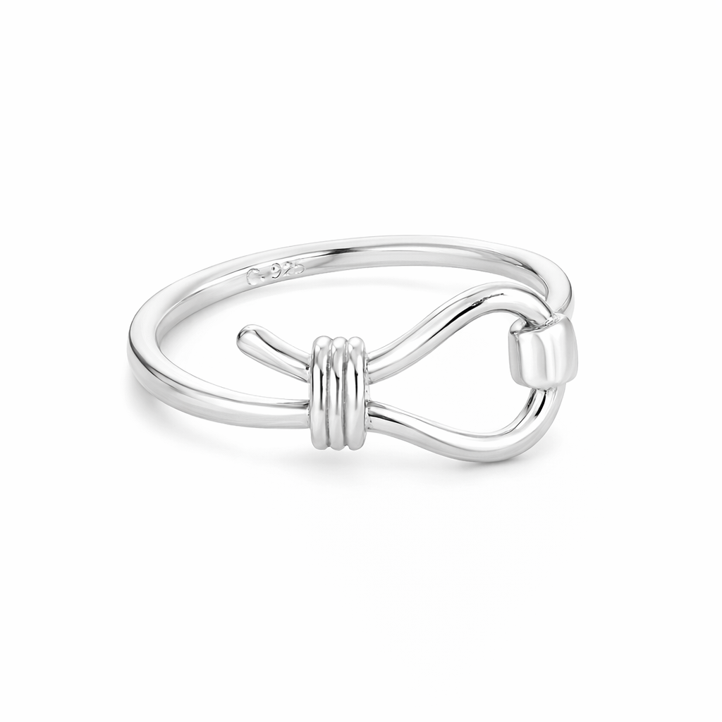 Ring | Loop And Catch In Silver