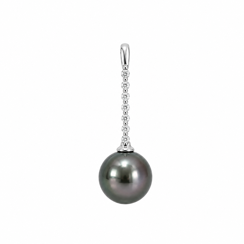 18ct white gold pendant with 10.5–11mm Tahitian pearl and seven vertically set diamonds