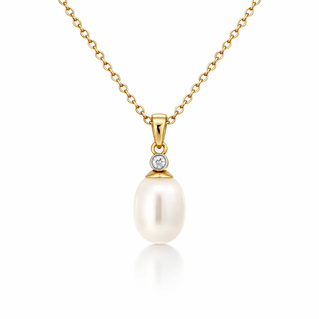 Fresh Water Pearl And Diamond Pendant In 18K Yellow Gold