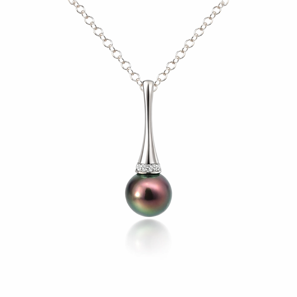 Glistening Tahitian Pearl Pendant In Silver With Cubics